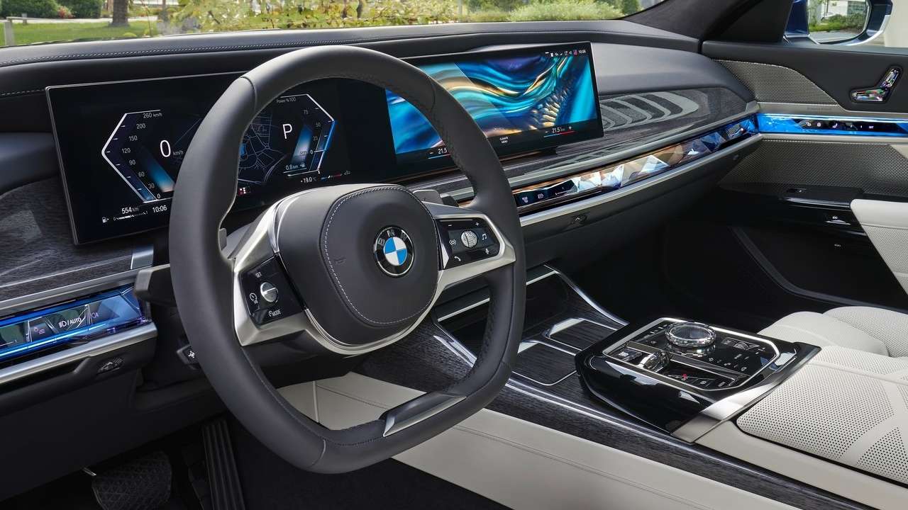 BMW-7-Series-2023-asistent-ridice-kba
