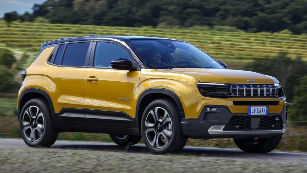 Jeep-Avenger-2024-hv-baterie-stitek-kba