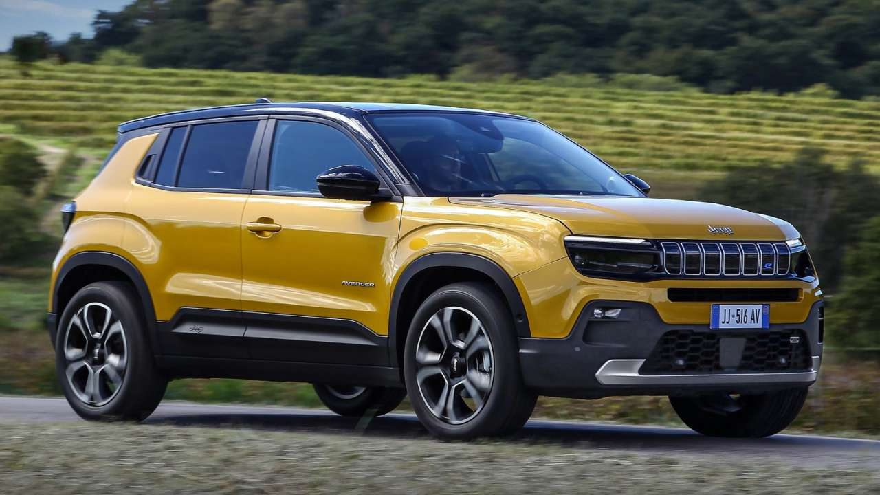 Jeep-Avenger-2024-hv-baterie-stitek-kba