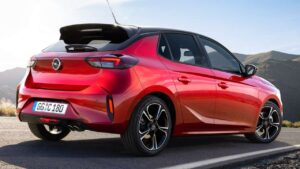 Opel-Corsa-2023-zadni-naprava-svareni