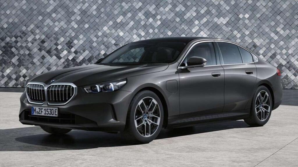 BMW-5-Series-2024-isofix