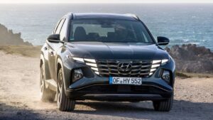 Hyundai-Tucson-2021-zaclonovy-airbag