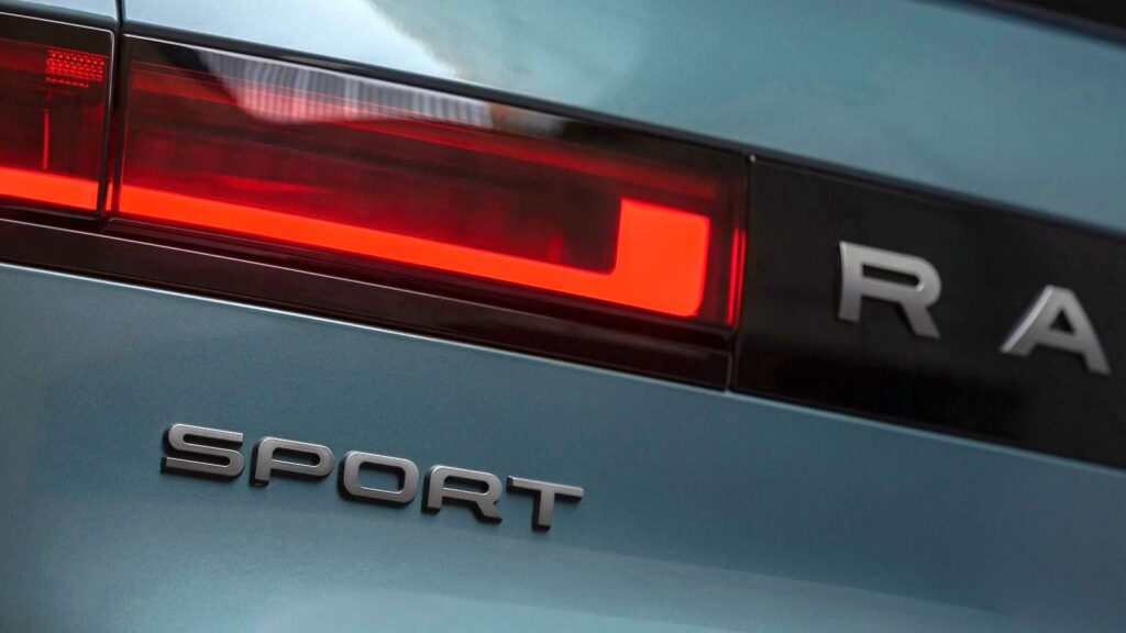 Land-Rover-Range-Rover-Sport-2023-zadni-svetlo-kba