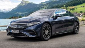 Mercedes-Benz-EQS-2023-pojistka-pozar