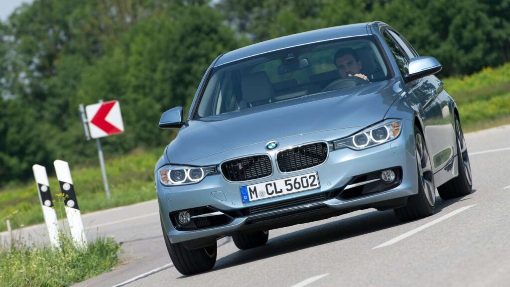 BMW-3-Series-2014-hlavovy-airbag