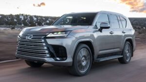 Lexus-LX600-2022-loziska-klikove-hridele