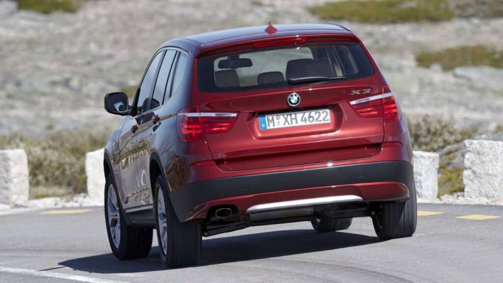 BMW-X3-nepovolene-emise-kba