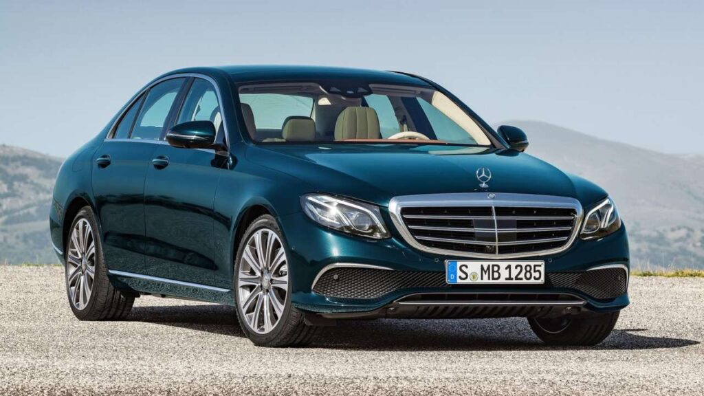 Mercedes-Benz-E-Class-2017-prevodovka-pozar