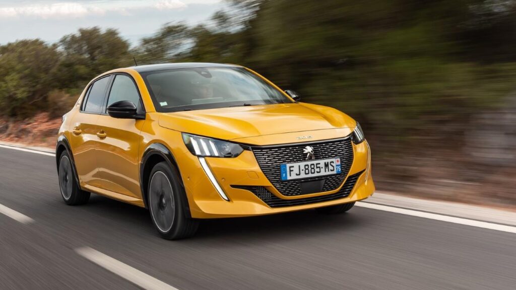 Peugeot-208-2024-rizeni-havarie