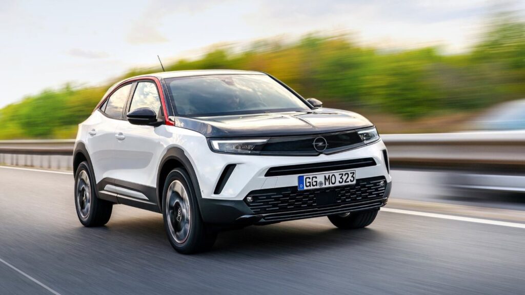 Opel-Mokka-2024-rizeni-nehoda