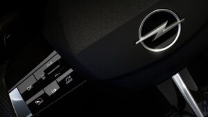 Opel-svolavacka-airbag-takata