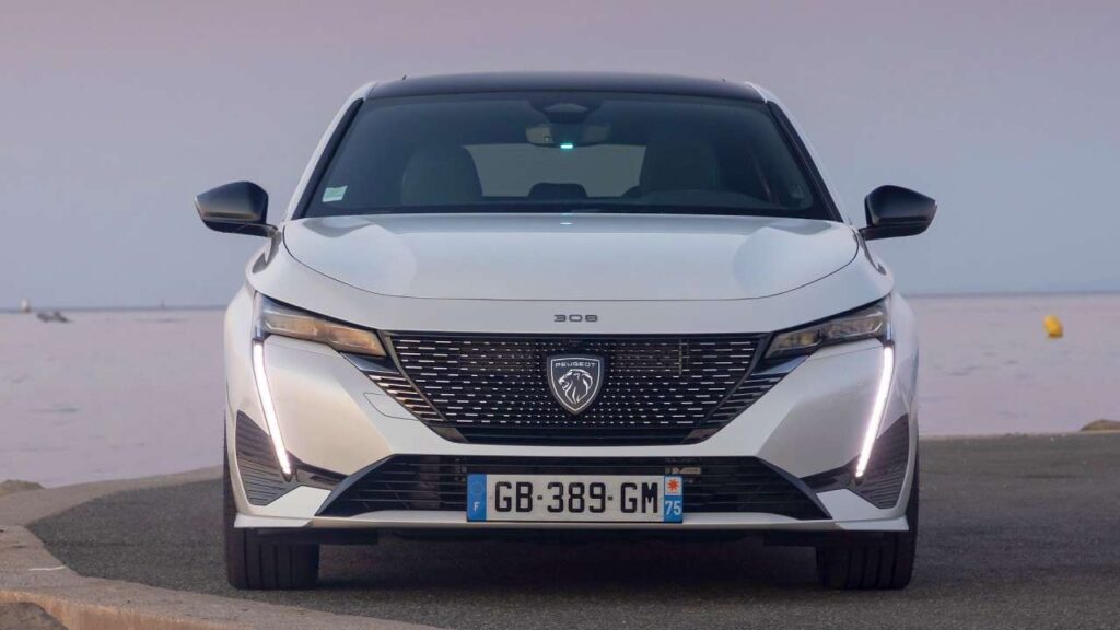 Peugeot-308-2022-motor-emise