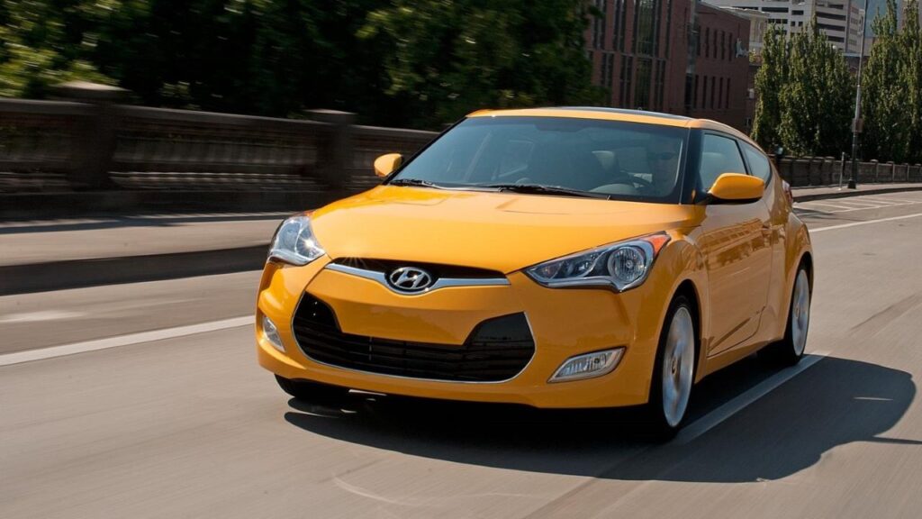 Hyundai-Veloster-2010-2014-brzdy-pozar