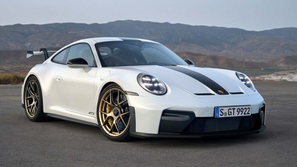Porsche-911-GT3-2024-centralni-matka-kola