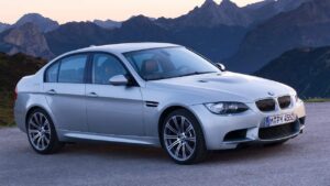 BMW-M3-2008-2010-airbag-zraneni