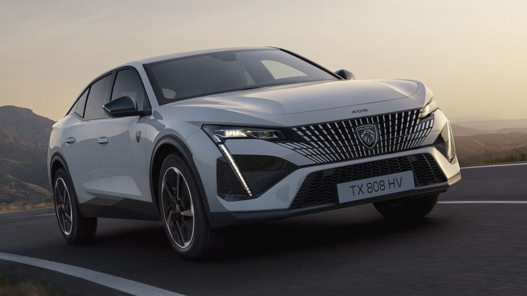 Peugeot-408-2024-unik-paliva