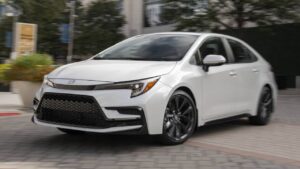 Toyota-Corolla-2024-selhani-brzd-kba