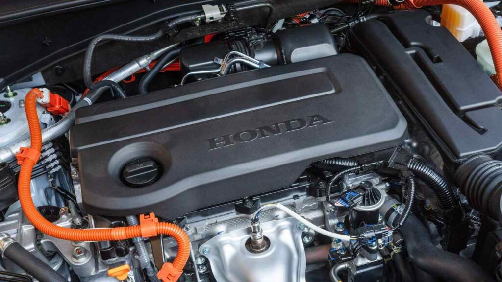 Honda-ZR-V-motor-pozar