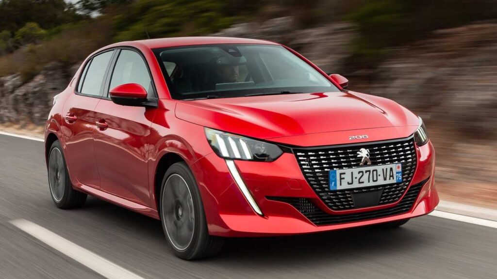 Peugeot-208-2022-selhani-motoru-puretech