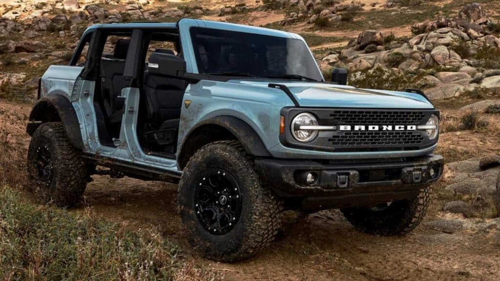 Ford-Bronco-2020-2023-podvozek-zraneni