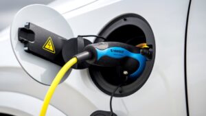 Volvo-XC90-baterie-problem