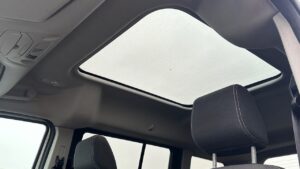 ford-tourneo-sklenena-strecha-kba