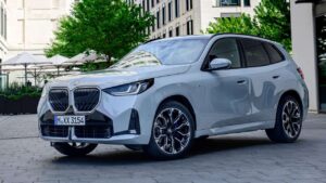 BMW-X3-2024-2025-elektronika-zraneni
