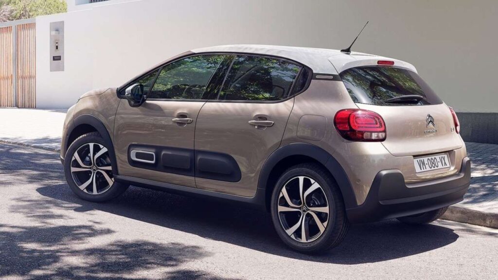 Citroen-C3-2024-2025-palivo-pozar
