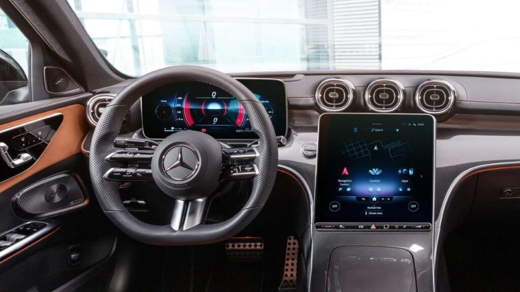 Mercedes-Benz-C-Class-2021-2025-selhani-komunikacni-modul