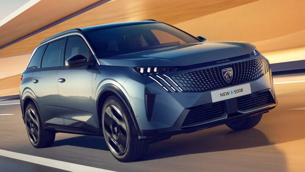 Peugeot-5008-2025-topny-kabel