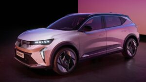 Renault-Scenic-E-Tech-2024-2025-elektronika-zraneni