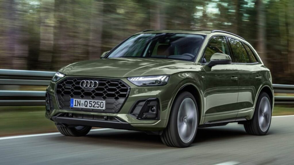 Audi-Q5-2020-2024-motor-pozar