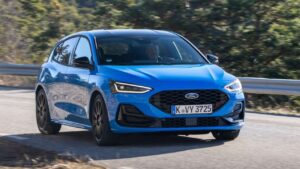 Ford-Focus-2025-unik-paliva-pozar