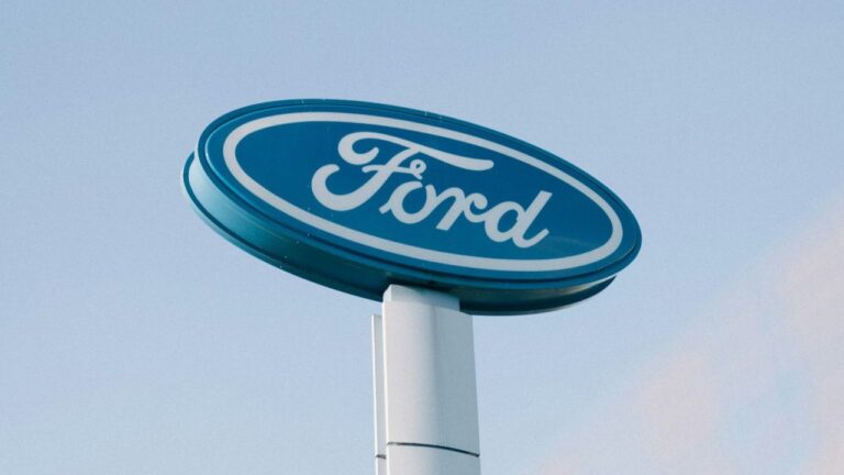 Ford-Logo-pozary-brzdy-pasy
