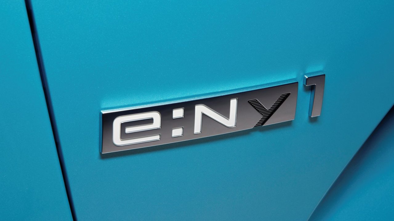 Honda-e.Ny1-2025-badge