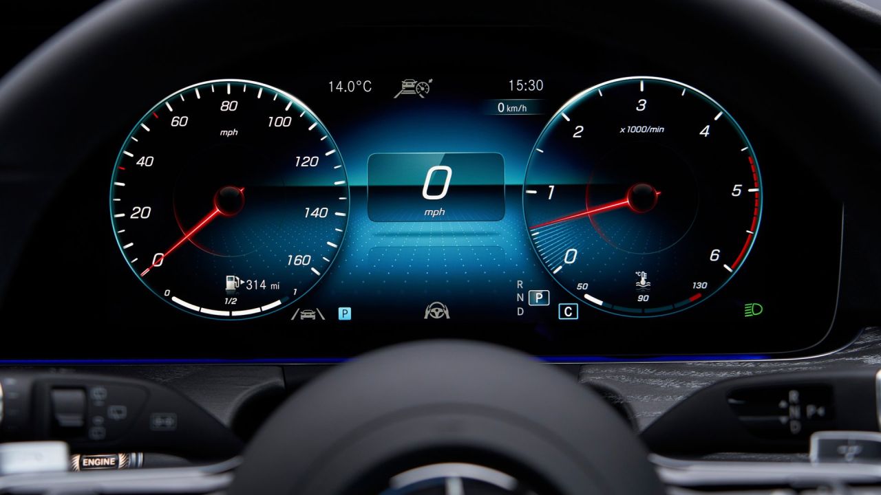 Mercedes-Benz-E-Class_assistants-kba