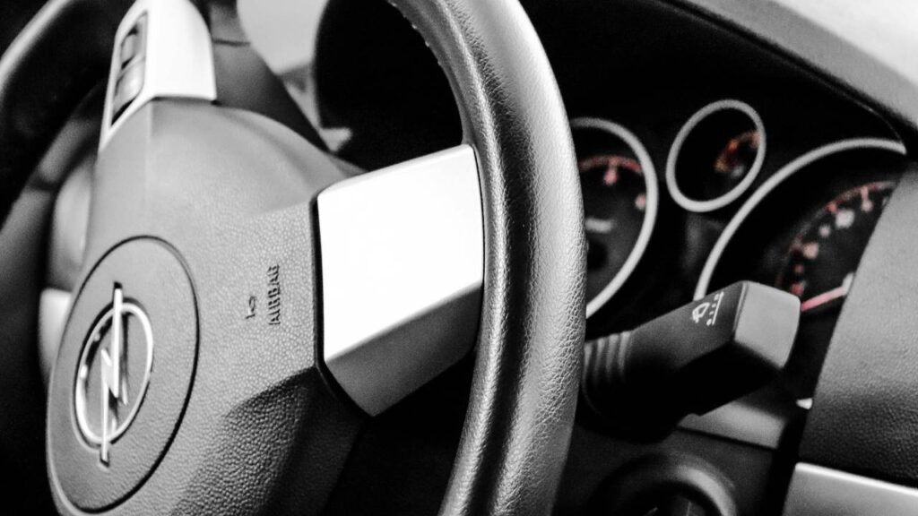 06-26-opel-airbag-issue