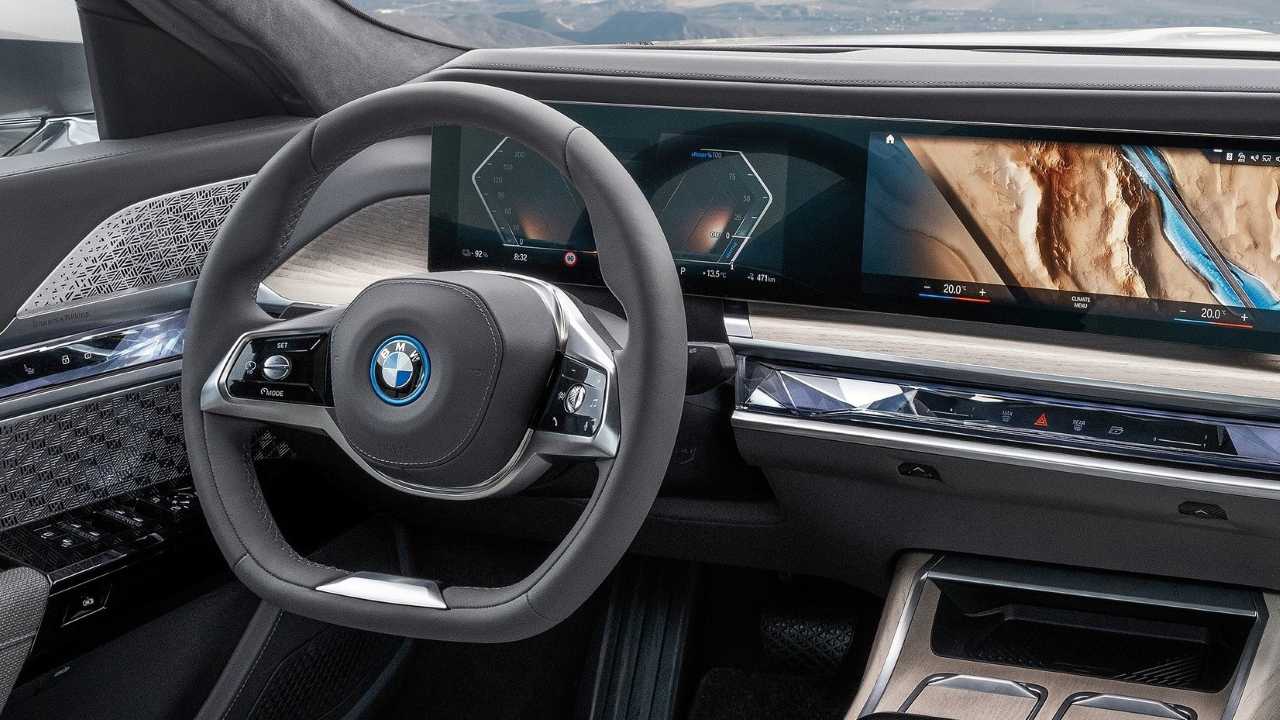 BMW-i7-2022-2025-riziko-pozaru