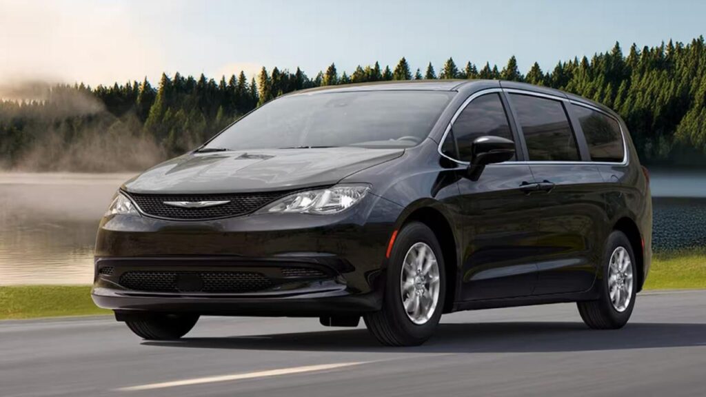 Chrysler-Voyager-2022-2024-airbag-zraneni