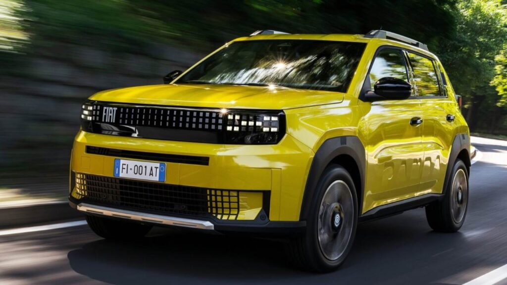 Fiat-Grande-Panda-2024-2025-rizeni-pozar