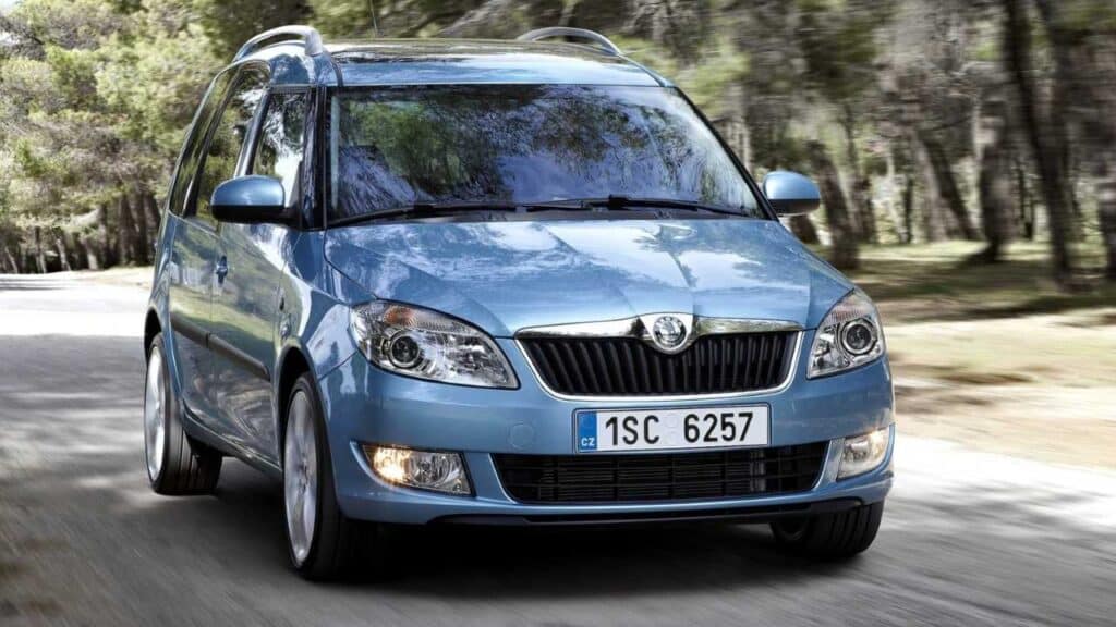 Skoda-Roomster-2014-2016-airbag-zraneni