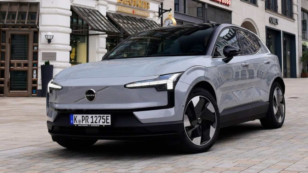 Volvo-EX30-2023-2024-svar-sedadla