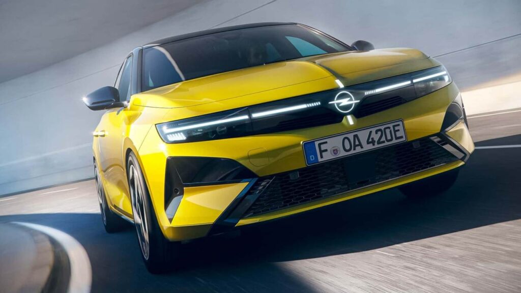 Opel-Astra-vodni-pumpa