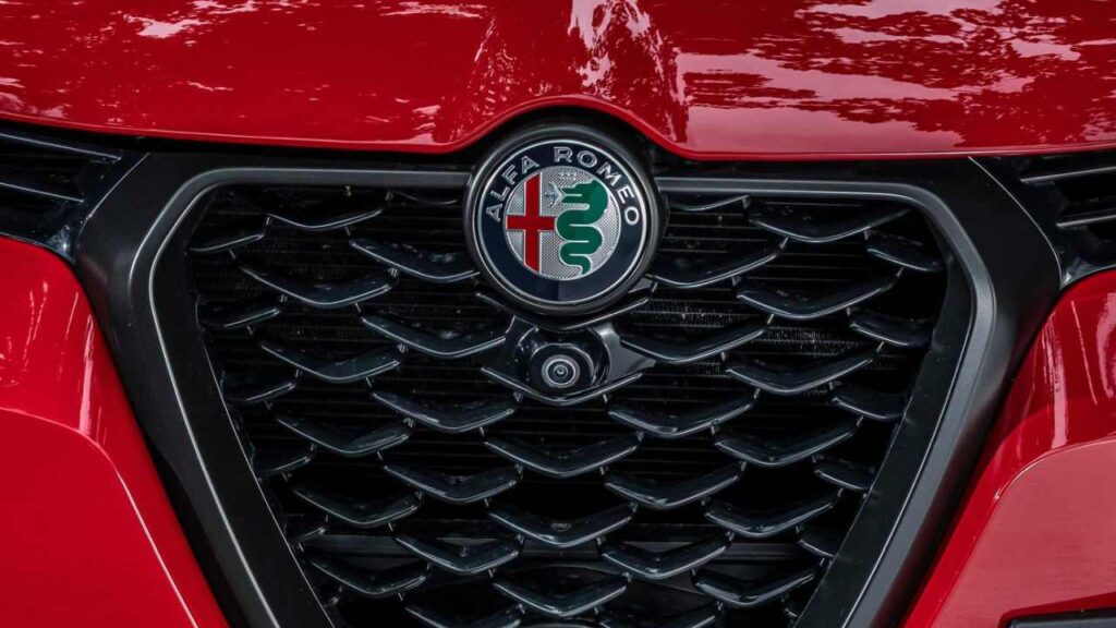 Alfa_Romeo-Tonale-2023