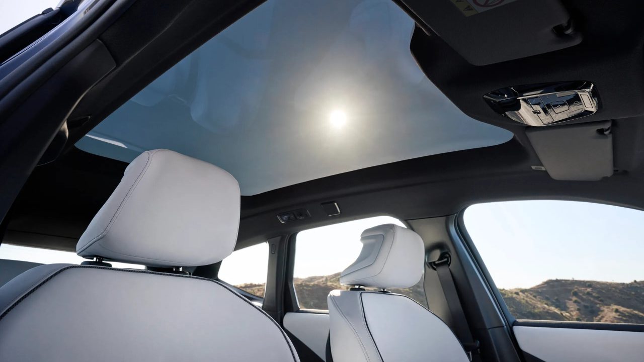 BMW-iX3-hlavovy-airbag-kba