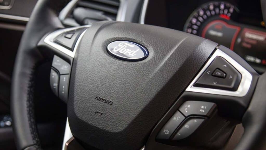 Ford-Mondeo-telematika-kba