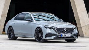 Mercedes-Benz-E-Class-2022-2025-podvozek-zraneni