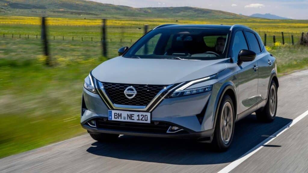 Nissan-Qashqai-2021-2024-palivo-pozar
