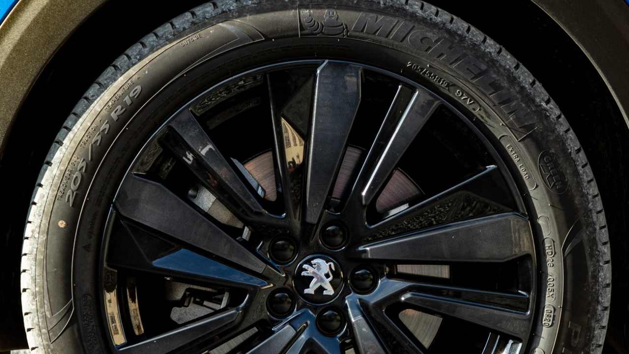 Peugeot-3008-pneu