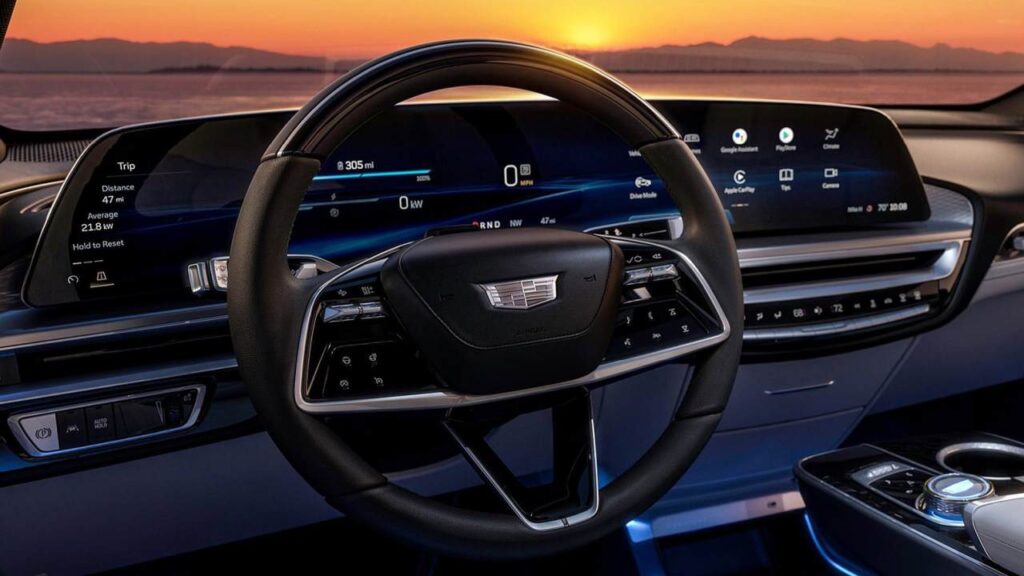 Cadillac-Lyriq-2023-varovani-kba